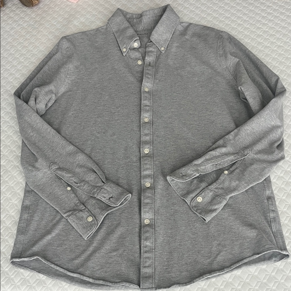 Abercrombie & Fitch light grey long-sleeve oxford button up shirt